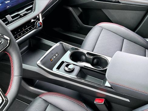 New 2026 Chevrolet Equinox RS image 8