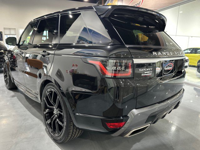 Used 2018 Land Rover Range Rover Sport HSE AWD/4WD image 32
