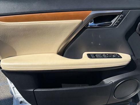 Used 2022 Lexus RX 350 350 w/ Premium Package image 15