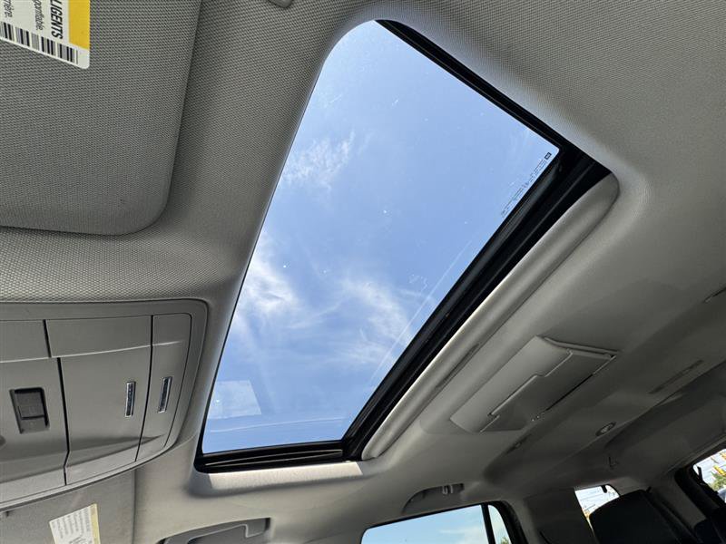Used 2018 Chevrolet Tahoe LT AWD/4WD image 34