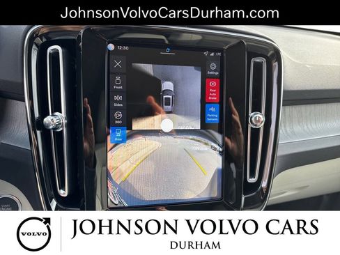 New 2026 Volvo XC40 B4 Plus w/ Climate Package image 15