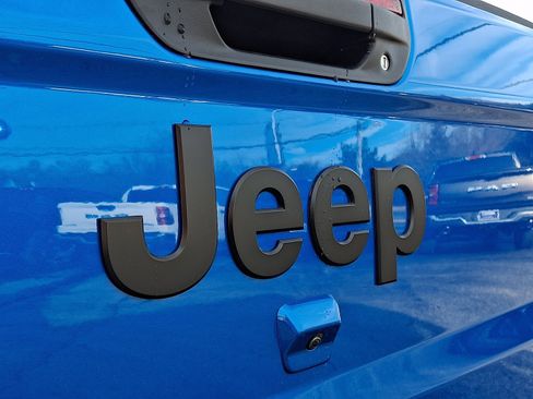 New 2026 Jeep Gladiator Sport image 21