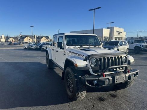 Used 2020 Jeep Gladiator Rubicon image 3
