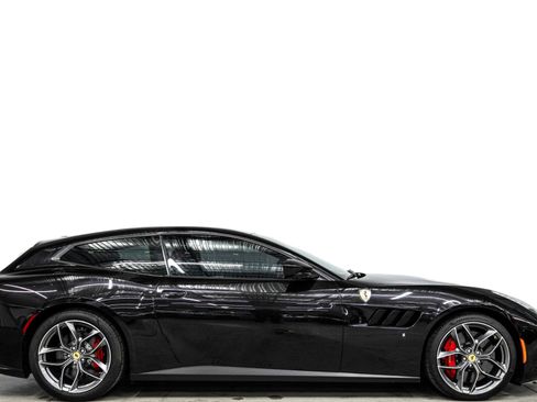 Used 2020 Ferrari GTC4Lusso T RWD image 2