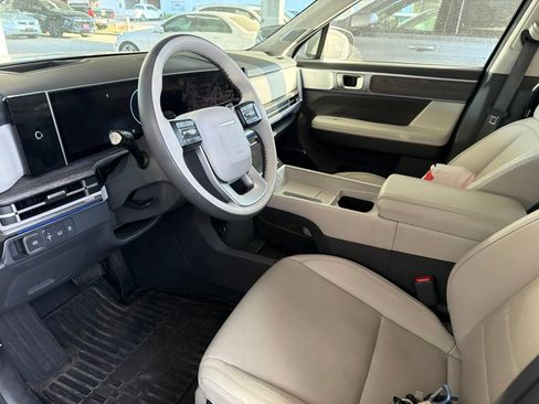 Used 2026 Hyundai Santa Fe Calligraphy FWD image 8