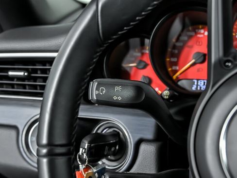 Used 2019 Porsche 911 GT3 RWD image 21