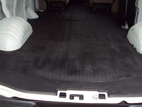 Used 2012 GMC Savana 1500 AWD image 9