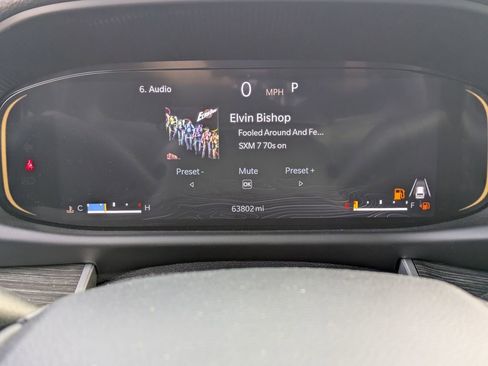 Used 2024 Jeep Wagoneer L Series II image 17