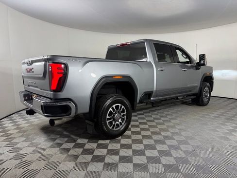 Used 2025 GMC Sierra 3500 SLT AWD/4WD image 7