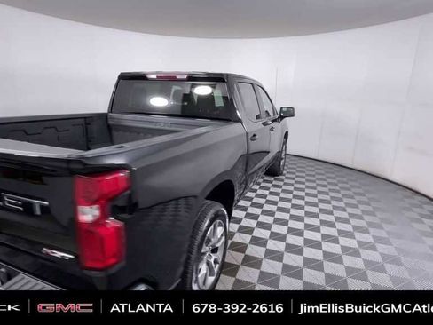 Used 2021 Chevrolet Silverado 1500 RST w/ LPO, Blackout Package image 9