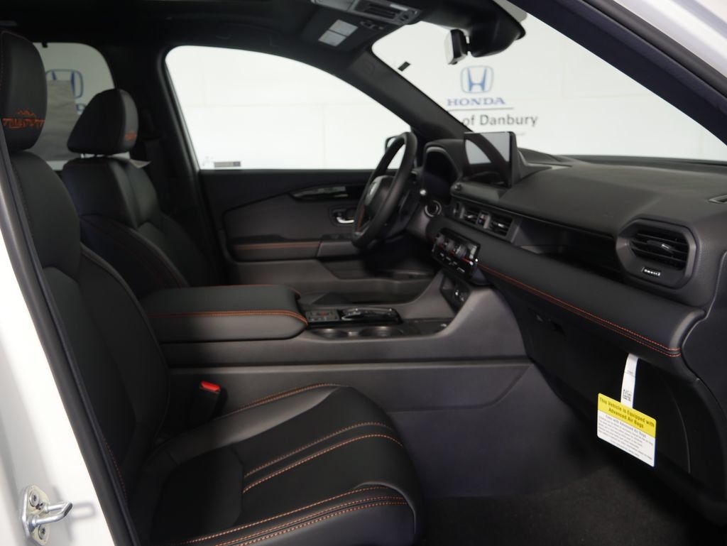 New 2026 Honda Pilot TrailSport image 6