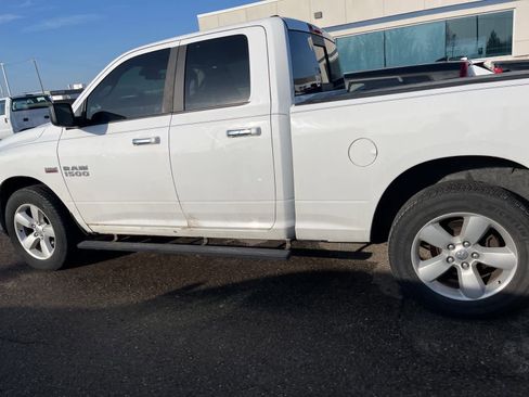 Used 2017 RAM 1500 Classic SLT image 6