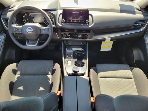 New 2025 Nissan Rogue SV AWD/4WD image 15
