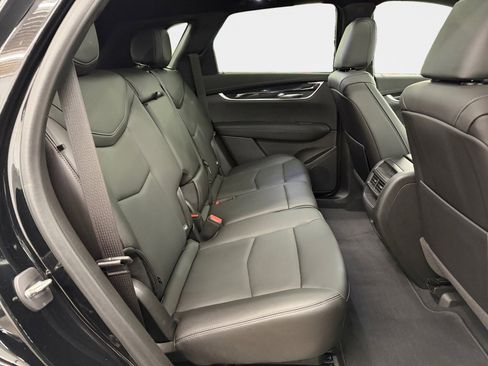 Used 2022 Cadillac XT5 Premium Luxury image 11