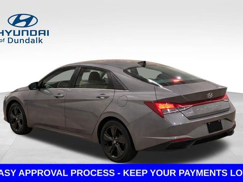 Used 2022 Hyundai Elantra SEL w/ Cargo Package FWD image 5