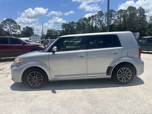 Used 2013 Scion xB image 8