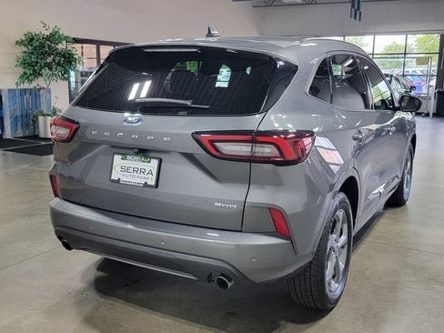 Used 2023 Ford Escape ST-Line AWD/4WD image 5
