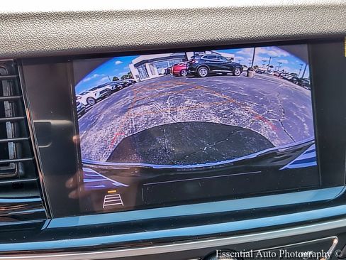 Used 2020 Buick Regal Essence FWD image 13