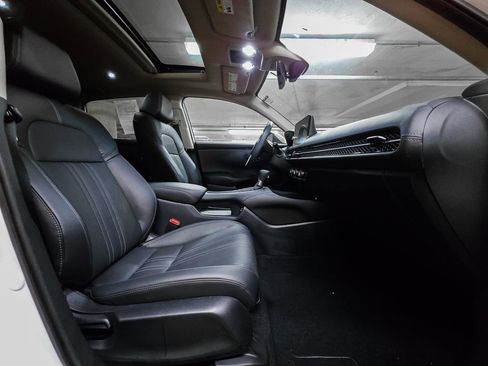 Certified 2024 Honda HR-V EX-L image 34