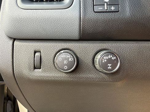 Used 2021 Chevrolet Colorado Z71 AWD/4WD image 35
