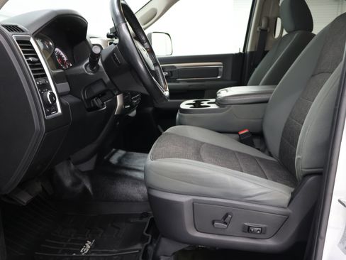 Used 2018 RAM 2500 Big Horn AWD/4WD image 7