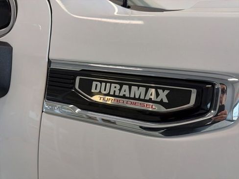 Used 2024 GMC Sierra 1500 SLT w/ SLT Premium Package AWD/4WD image 11