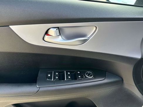 Used 2022 Kia Forte Sedan image 25