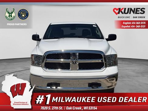 Used 2022 RAM 1500 Classic SLT AWD/4WD image 1