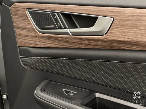 Used 2024 Volkswagen Atlas SEL Premium R-Line image 28