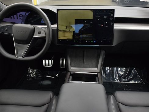 Used 2024 Tesla Model S Plaid image 19