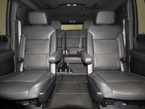 Certified 2023 GMC Yukon XL Denali w/ Advanced Technology Package AWD/4WD image 35