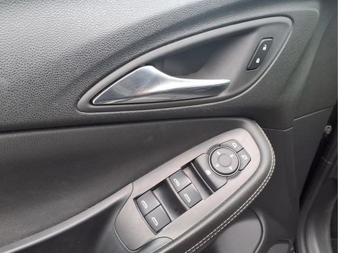 Used 2025 Buick Encore GX Preferred FWD image 14