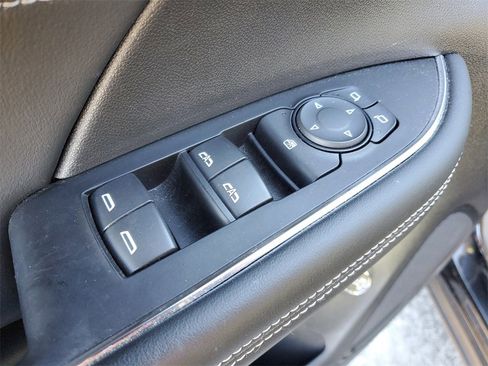 Used 2023 Buick Envision Preferred image 21