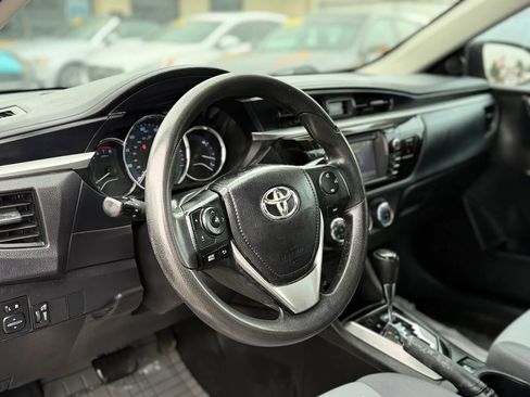 Used 2015 Toyota Corolla LE FWD image 20
