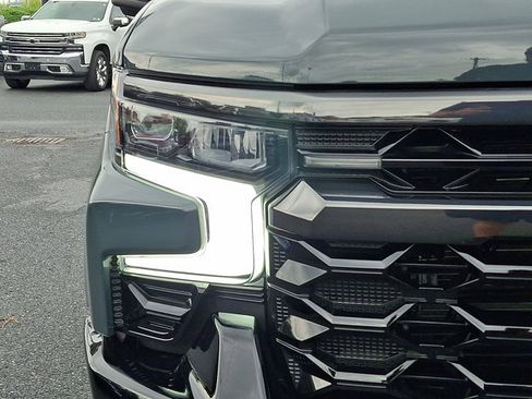 Used 2026 Chevrolet Silverado 1500 ZR2 AWD/4WD image 9