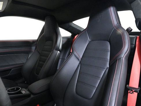 Certified 2025 Porsche 911 GTS image 5