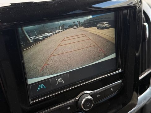 Used 2019 Chevrolet Traverse LT FWD image 15
