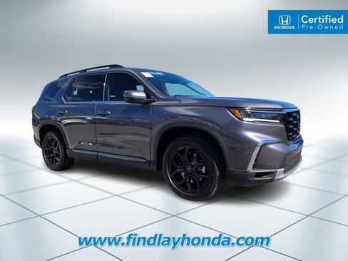 Certified 2025 Honda Pilot Touring image 3