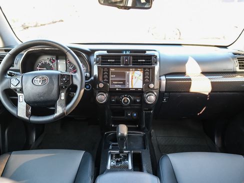 Used 2022 Toyota 4Runner SR5 Premium w/ Moonroof Package RWD image 12