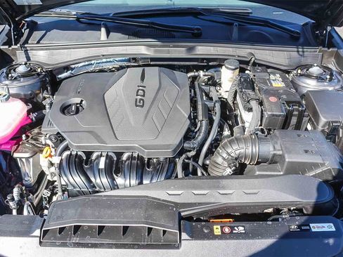 Certified 2025 Hyundai Sonata SE image 37