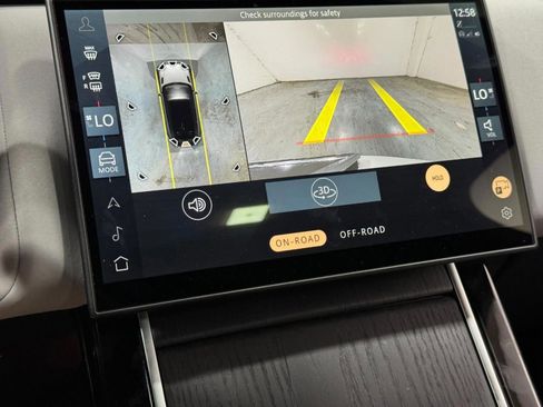 Used 2026 Land Rover Range Rover Velar Dynamic SE image 24