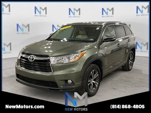Used 2016 Toyota Highlander XLE AWD/4WD image 1
