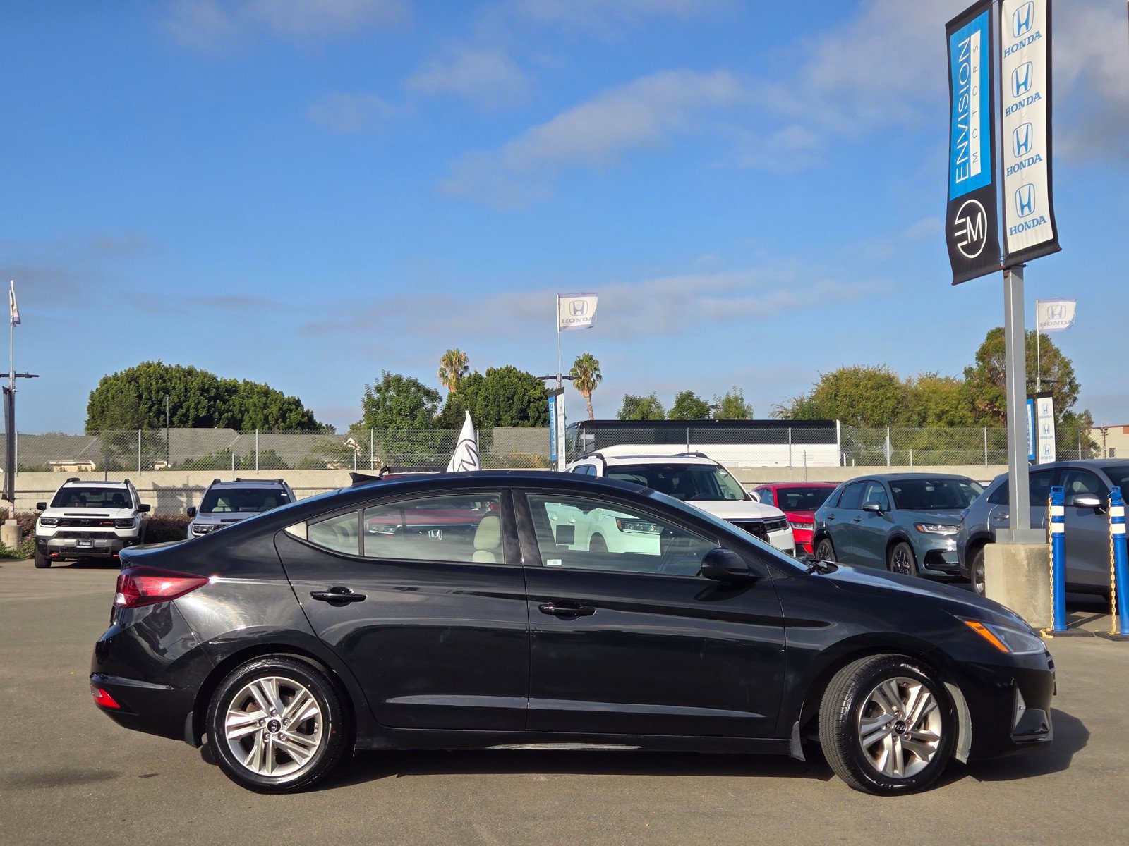 Used 2020 Hyundai Elantra Value Edition FWD image 8