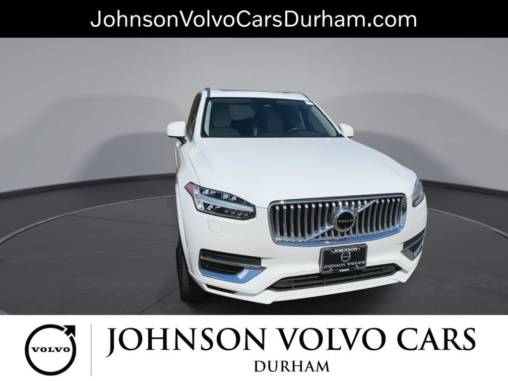 Used 2024 Volvo XC90 T8 Plus w/ Protection Package AWD/4WD image 3