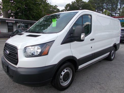 Used 2019 Ford Transit 150 130 Low Roof RWD image 1