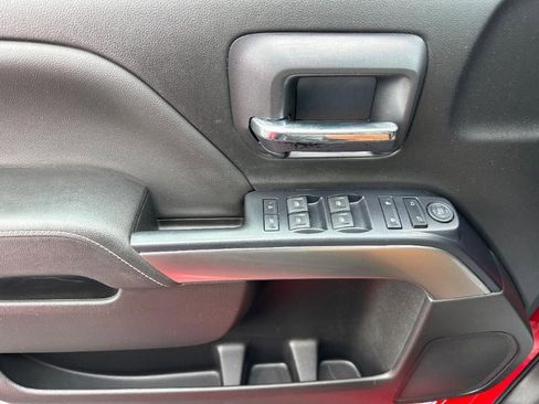 Used 2018 Chevrolet Silverado 1500 LT image 15