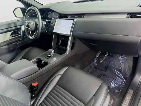 Used 2024 Land Rover Discovery Sport Dynamic SE image 28