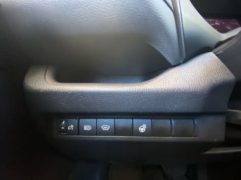 Used 2023 Toyota RAV4 XLE w/ XLE Grade Weather Package AWD/4WD image 18