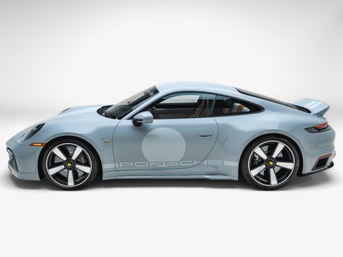 Used 2023 Porsche 911 Sport Classic RWD image 7