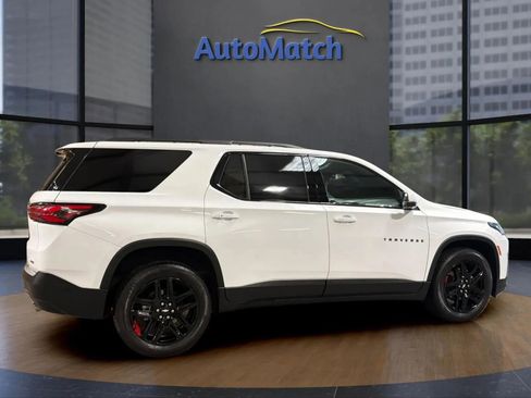 Used 2024 Chevrolet Traverse RS image 12